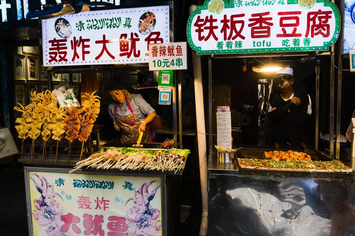 Food stalls on a street in the Muslim Quarter